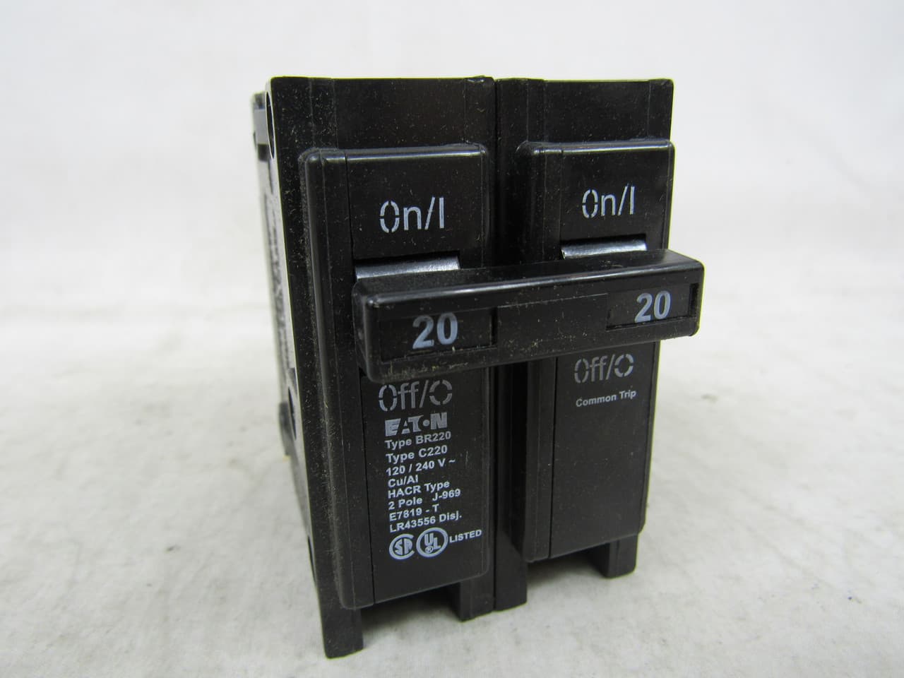 Crouse Hinds BR220 Crouse-Hinds BR220 Miniature Circuit Breakers (MCBs) 2P 20A 120/240V BR220 on Advantage Electric Supply